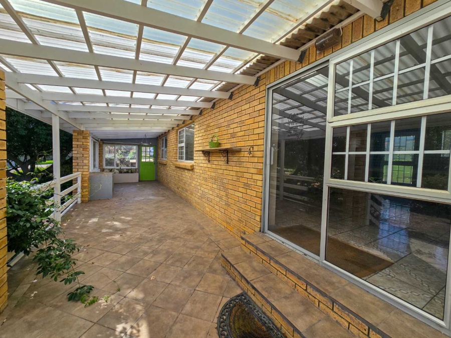 3 Bedroom Property for Sale in Stilbaai Wes Western Cape